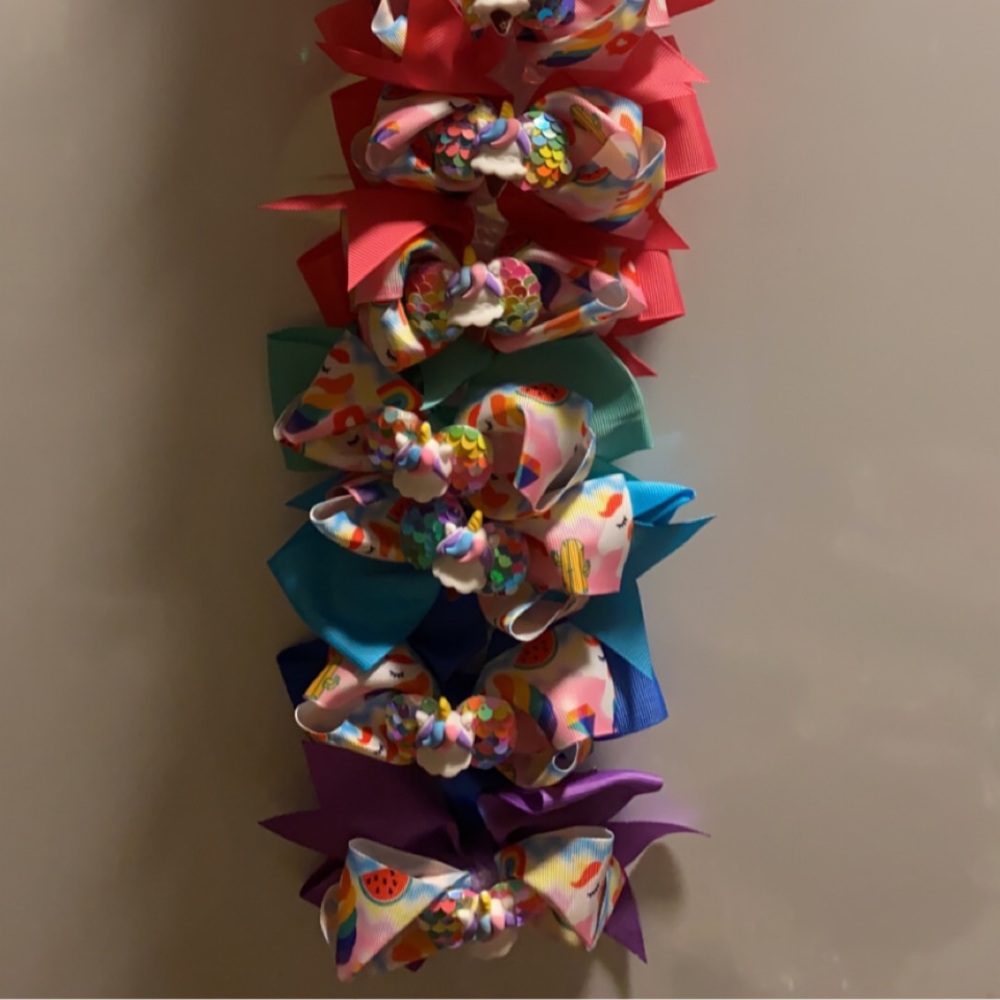 Hair bows